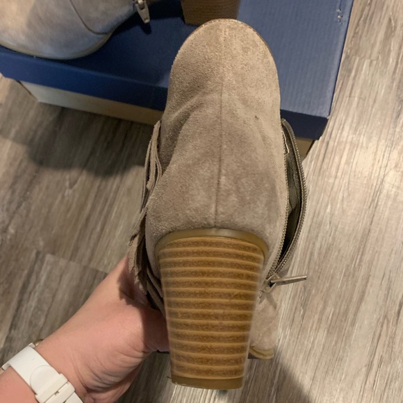 EUC GH Bass boots with fringe - Picture 8 of 11